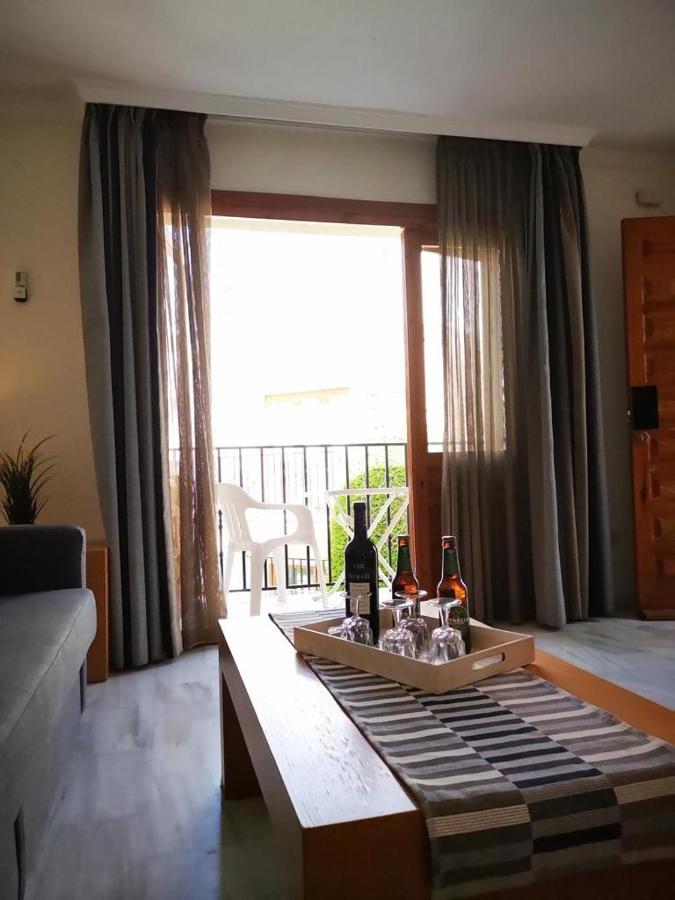 Tropical Apartment